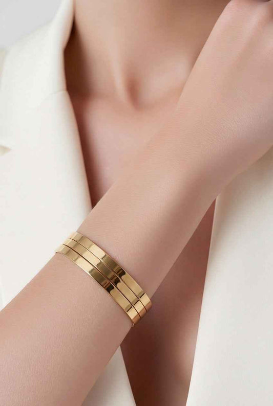 Gold Thin Bangle Set