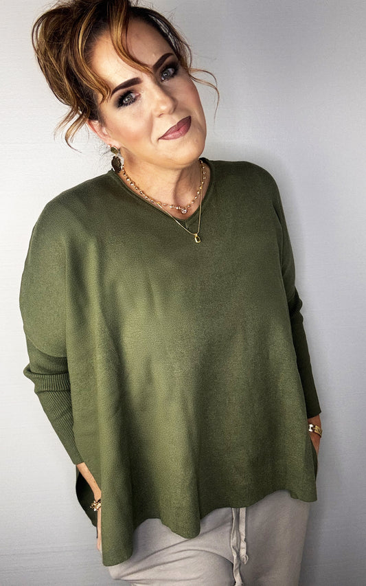 SOLID LONG SLEEVE SIDE SLIT ROUND NECK TOP