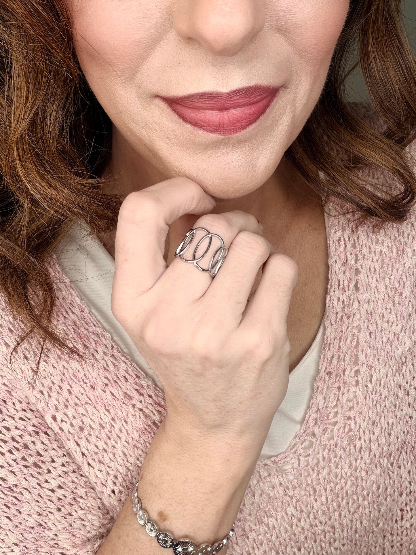 Golden Loop Sculpted Ring - Charmed Paisley