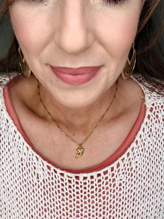 Stainless Steel Pendant Dolphin Necklace for Women 18K Gold Plated Ocean Style Jewelry 16+2 Inch Adjustable Hypoallergenic Beach Necklace Gift (Copy)