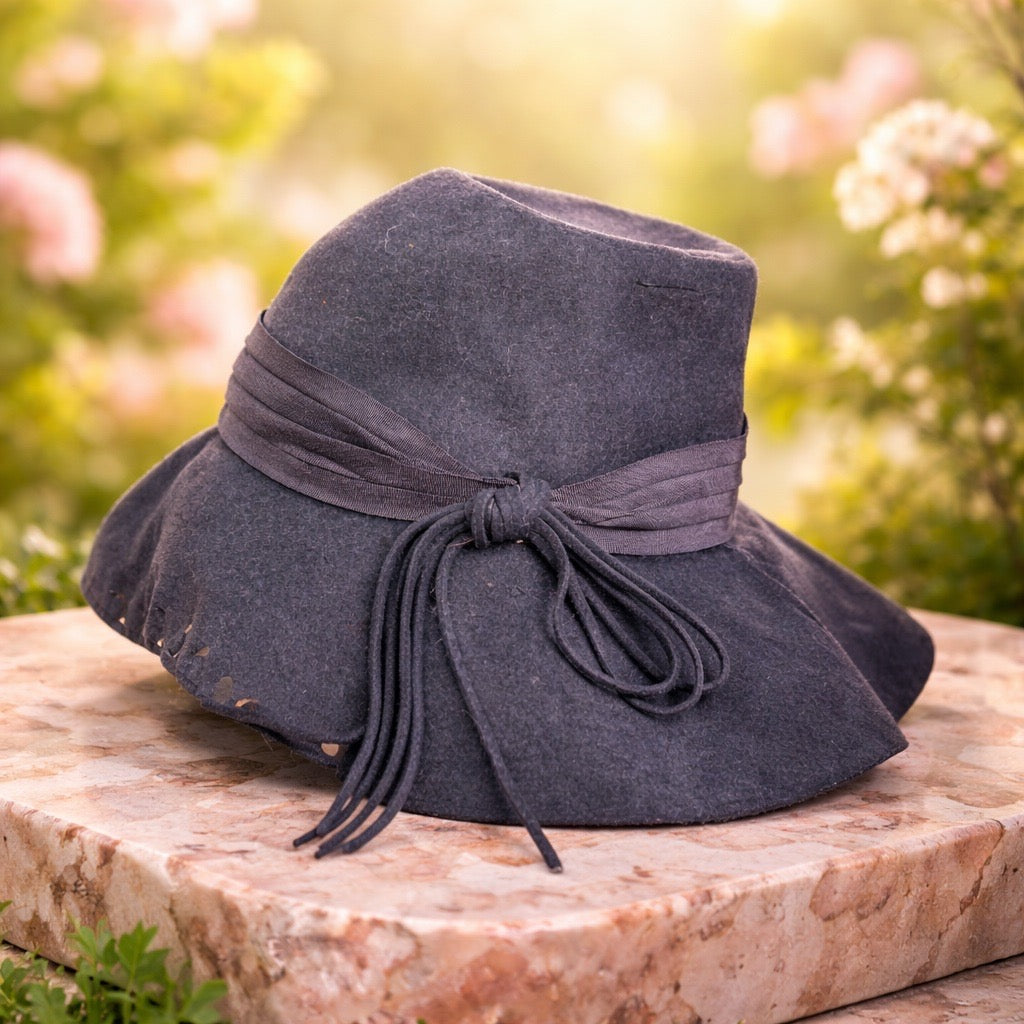 Vintage darling plum hat